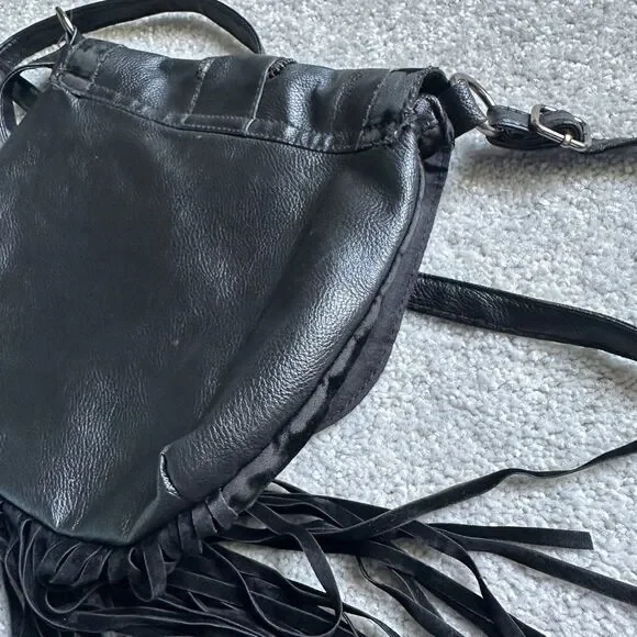 atmosphere studded Crossbody bag with fringe - Picture 4 of 13